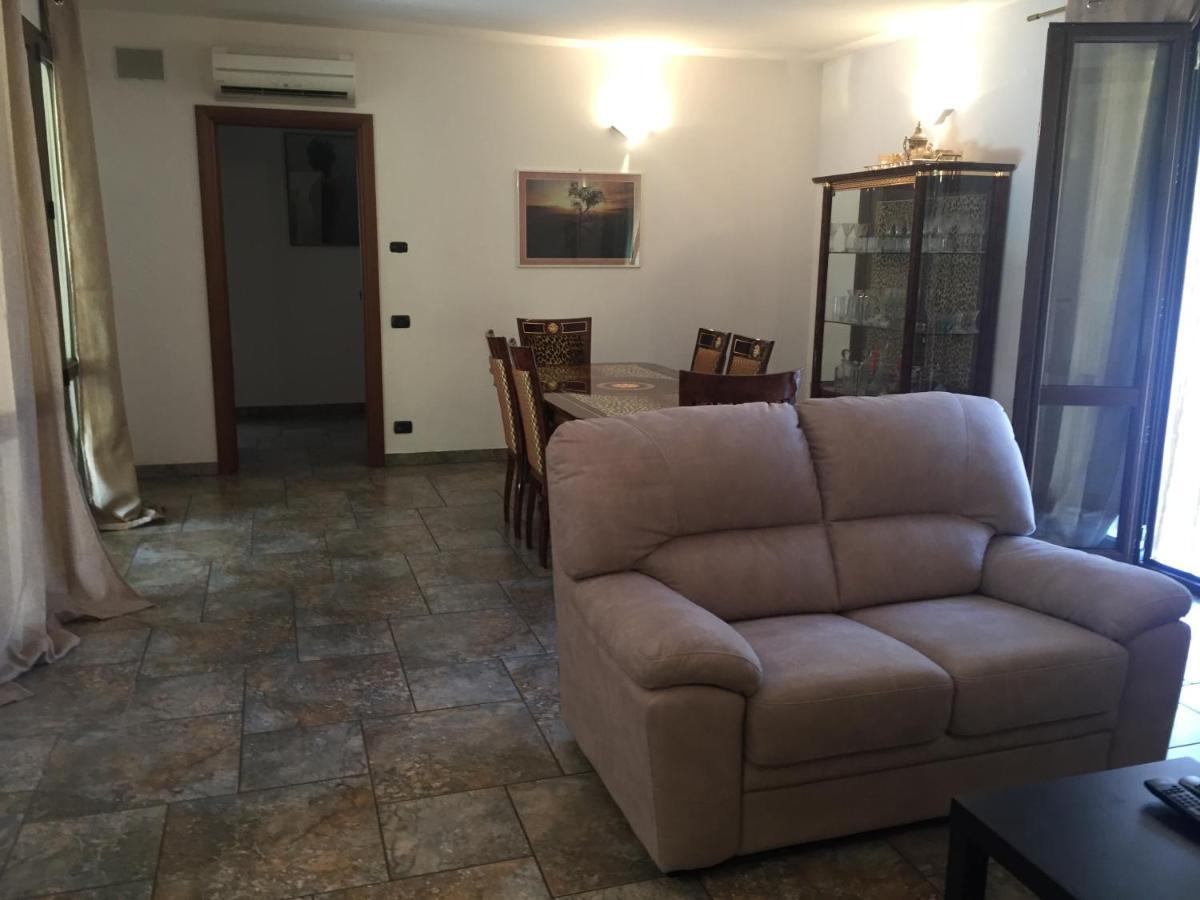 Villa Althea Ronago Kültér fotó