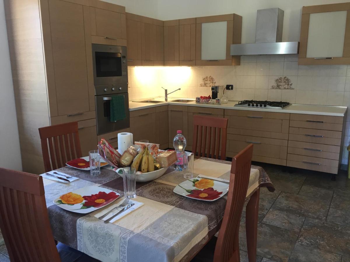 Villa Althea Ronago Kültér fotó